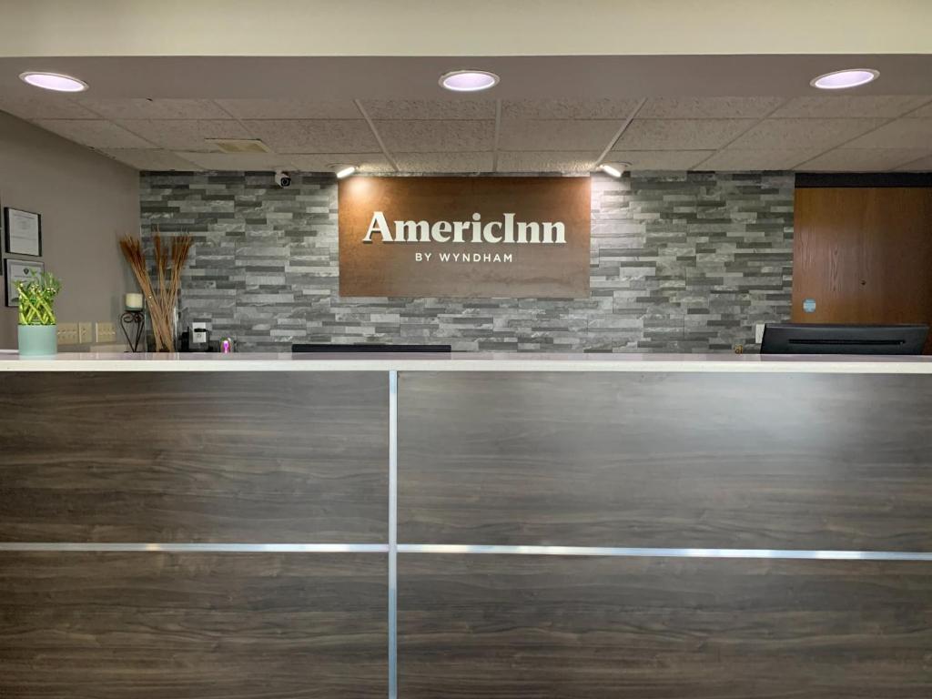 Americinn By Wyndham Stuart Exterior photo