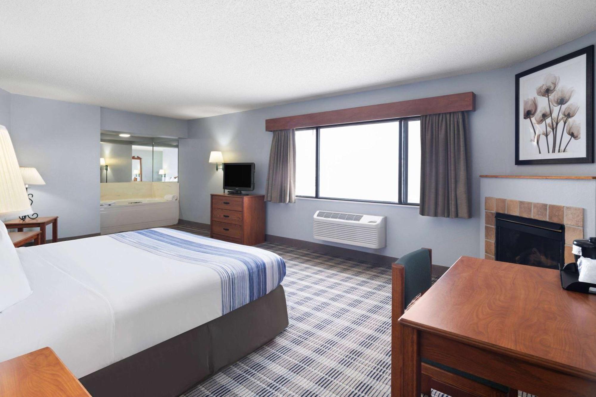 Americinn By Wyndham Stuart Exterior photo